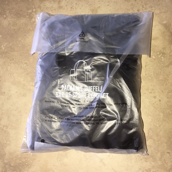 PINK Packable Duffle Bag (Camo) - Picture 2 of 4